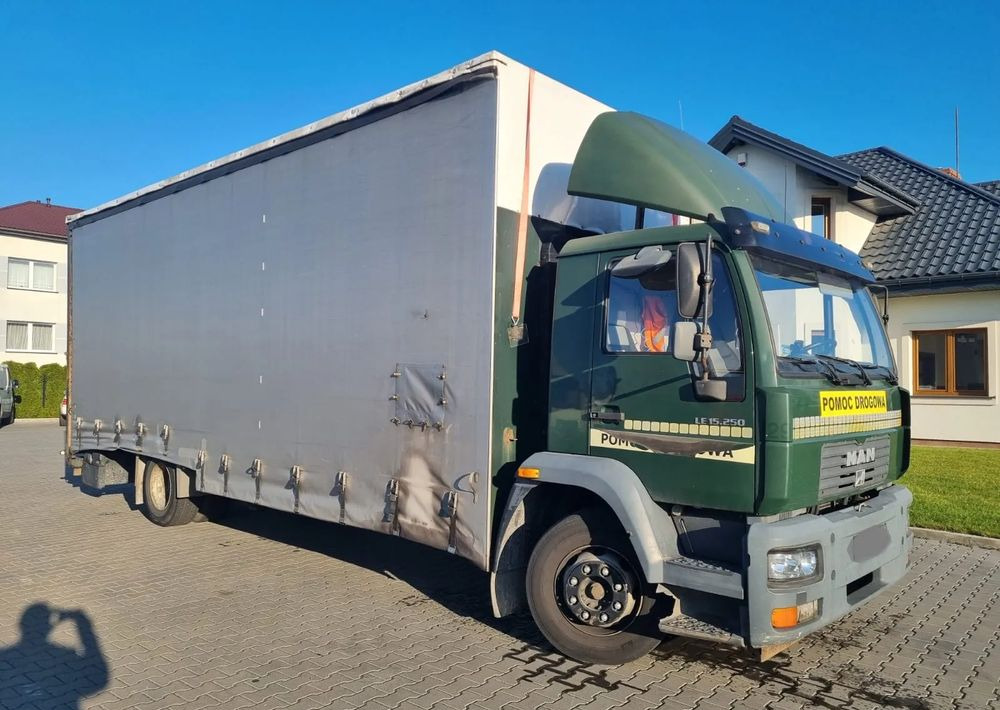 MAN LE 15 220 - 견인 트럭 : 사진 3 MAN LE 15 220 - 견인 트럭 : 사진 3