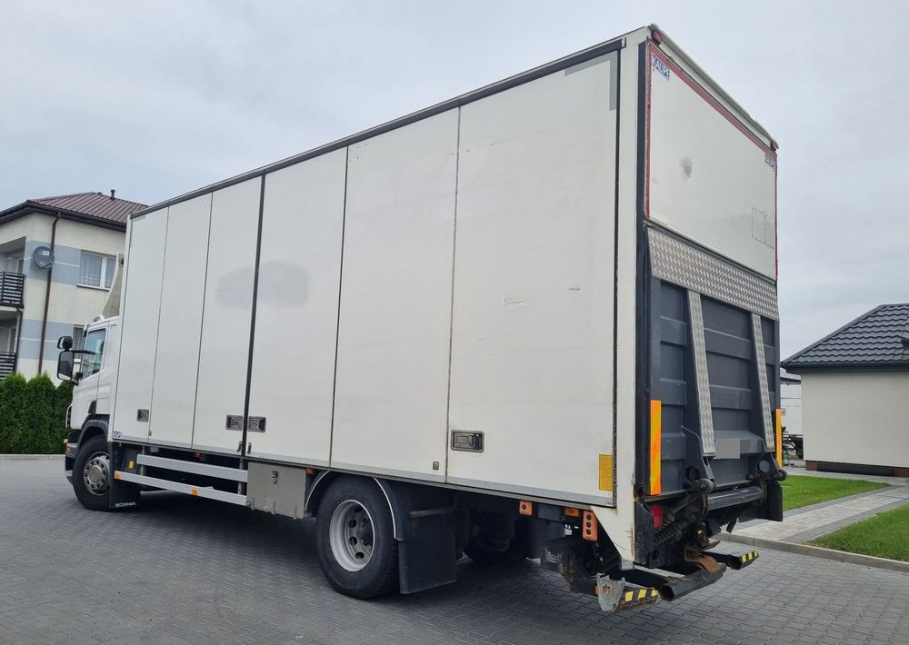 Scania P 360 - 박스 트럭 : 사진 4 Scania P 360 - 박스 트럭 : 사진 4