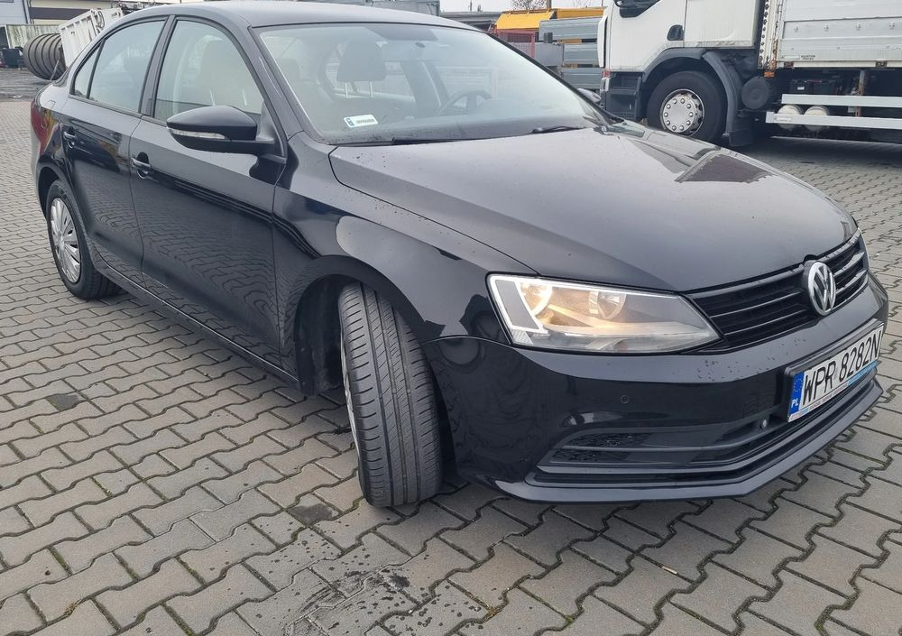 Volkswagen Jetta 2.0 TDI DPF BMT Trendline - 세단 : 사진 5 Volkswagen Jetta 2.0 TDI DPF BMT Trendline - 세단 : 사진 5