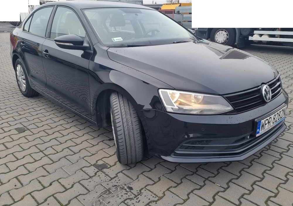 Volkswagen Jetta 2.0 TDI DPF BMT Trendline - 세단 : 사진 2 Volkswagen Jetta 2.0 TDI DPF BMT Trendline - 세단 : 사진 2