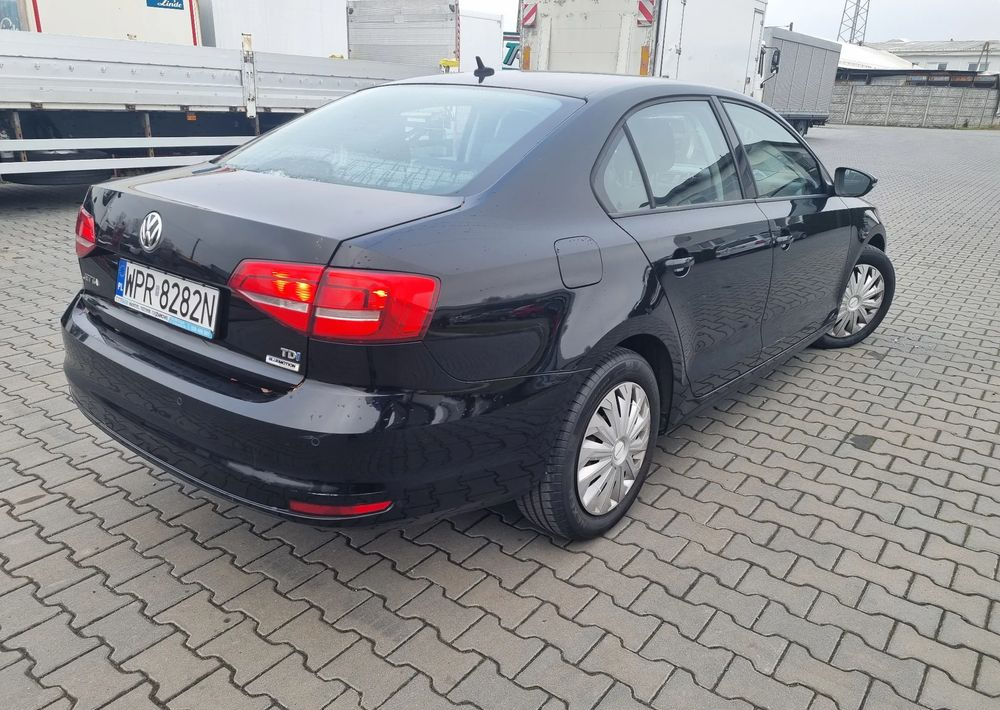 Volkswagen Jetta 2.0 TDI DPF BMT Trendline - 세단 : 사진 4 Volkswagen Jetta 2.0 TDI DPF BMT Trendline - 세단 : 사진 4