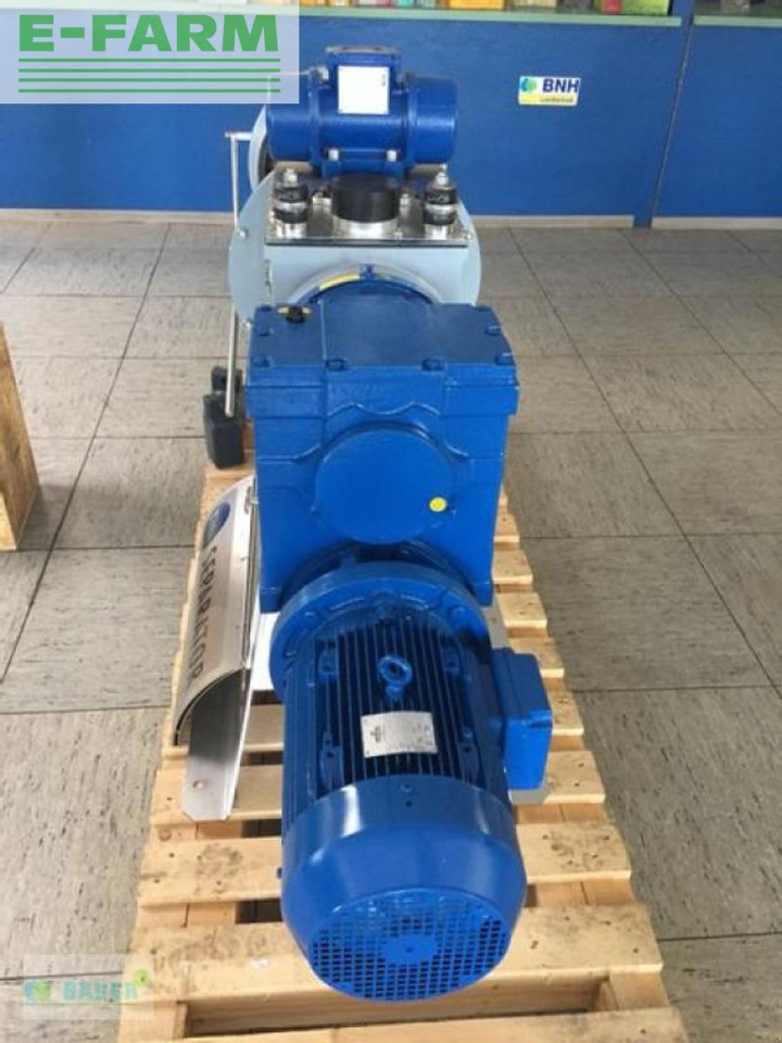 Bauer separator 3.2-780 - 시비 장비 : 사진 4 Bauer separator 3.2-780 - 시비 장비 : 사진 4