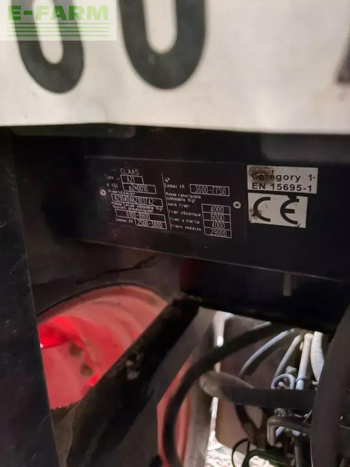 장궤형 트랙터 CLAAS arion 410 : 사진 10