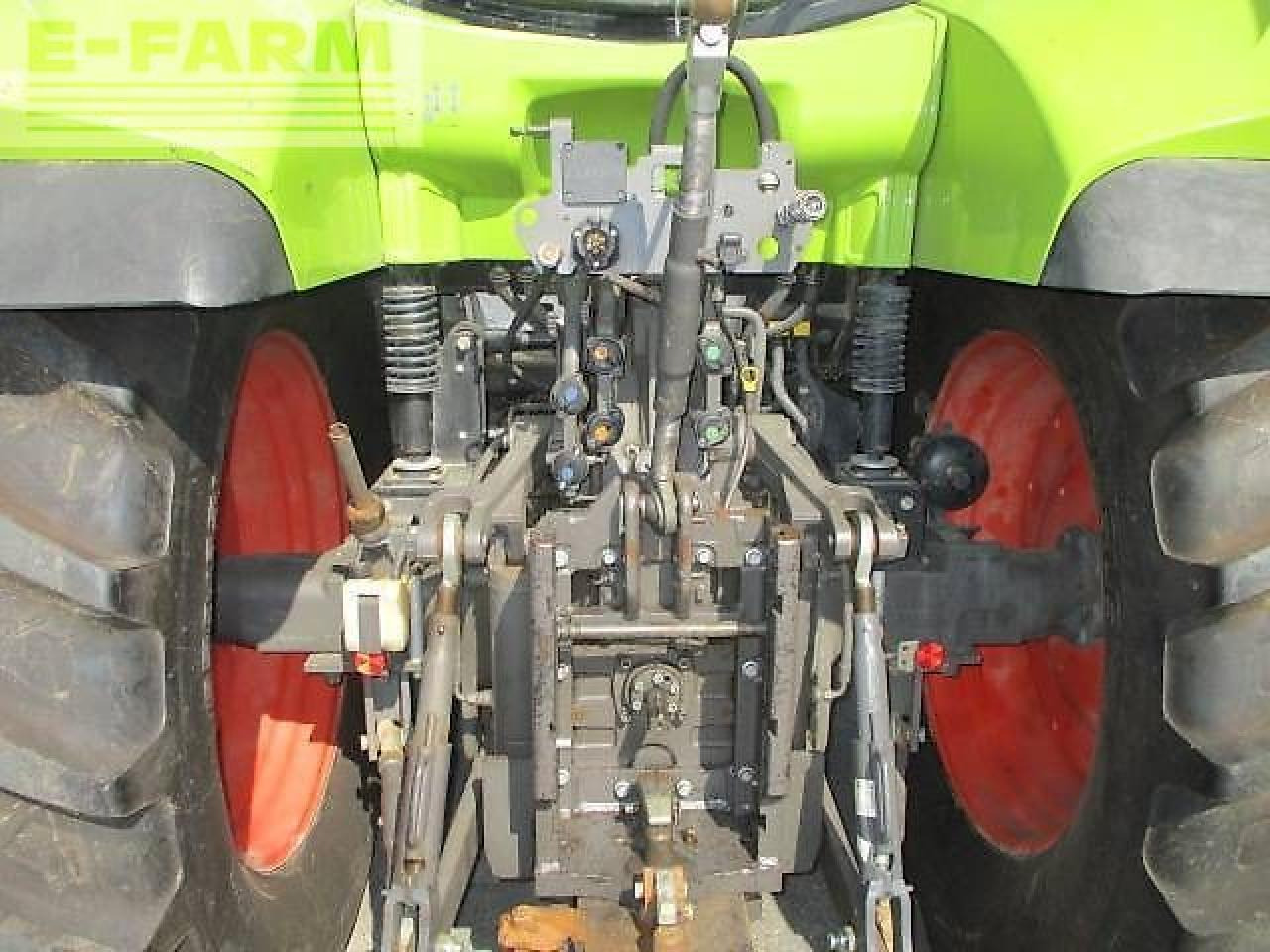 장궤형 트랙터 CLAAS arion 520 : 사진 6