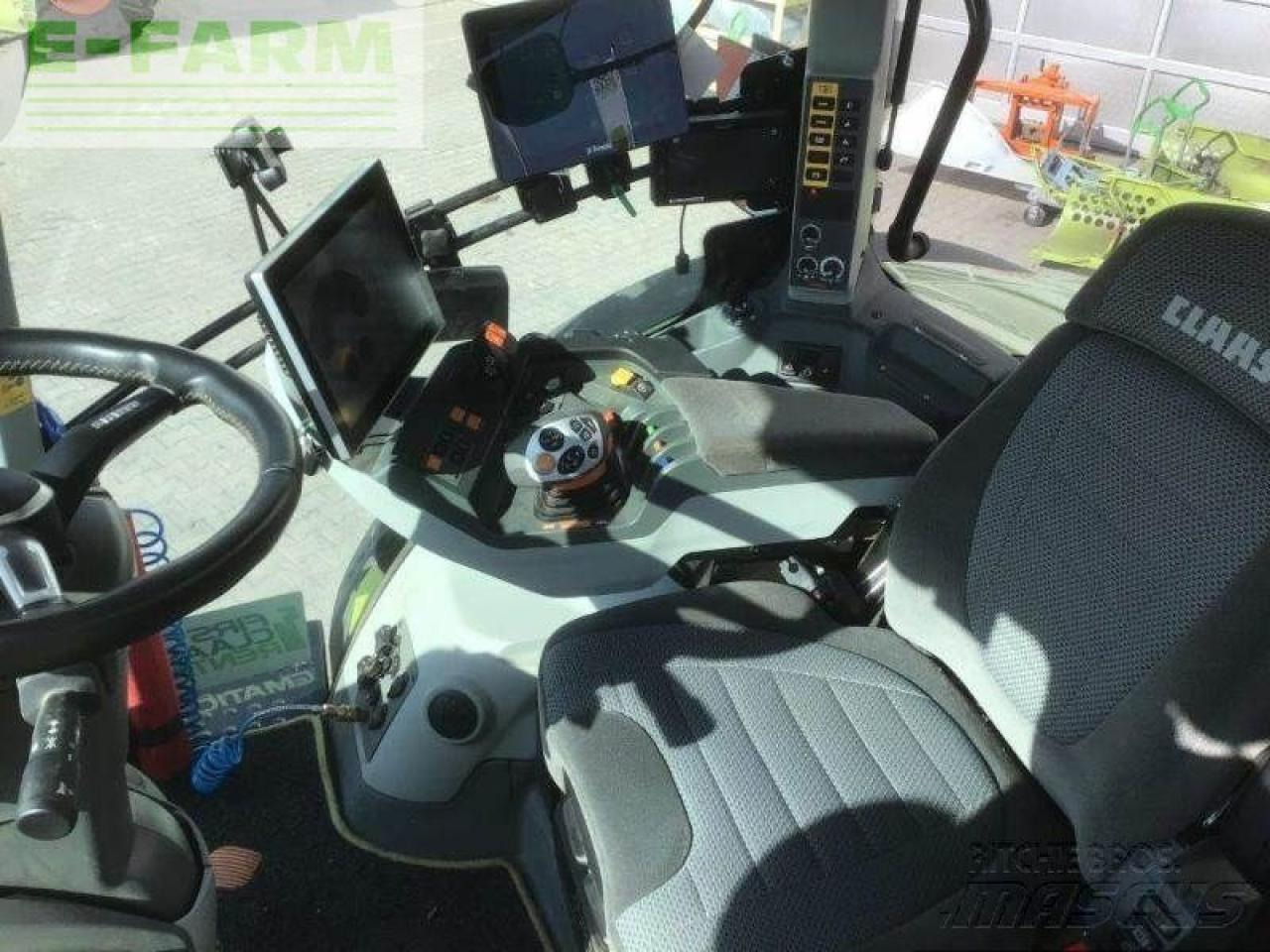 장궤형 트랙터 CLAAS axion 870 : 사진 7