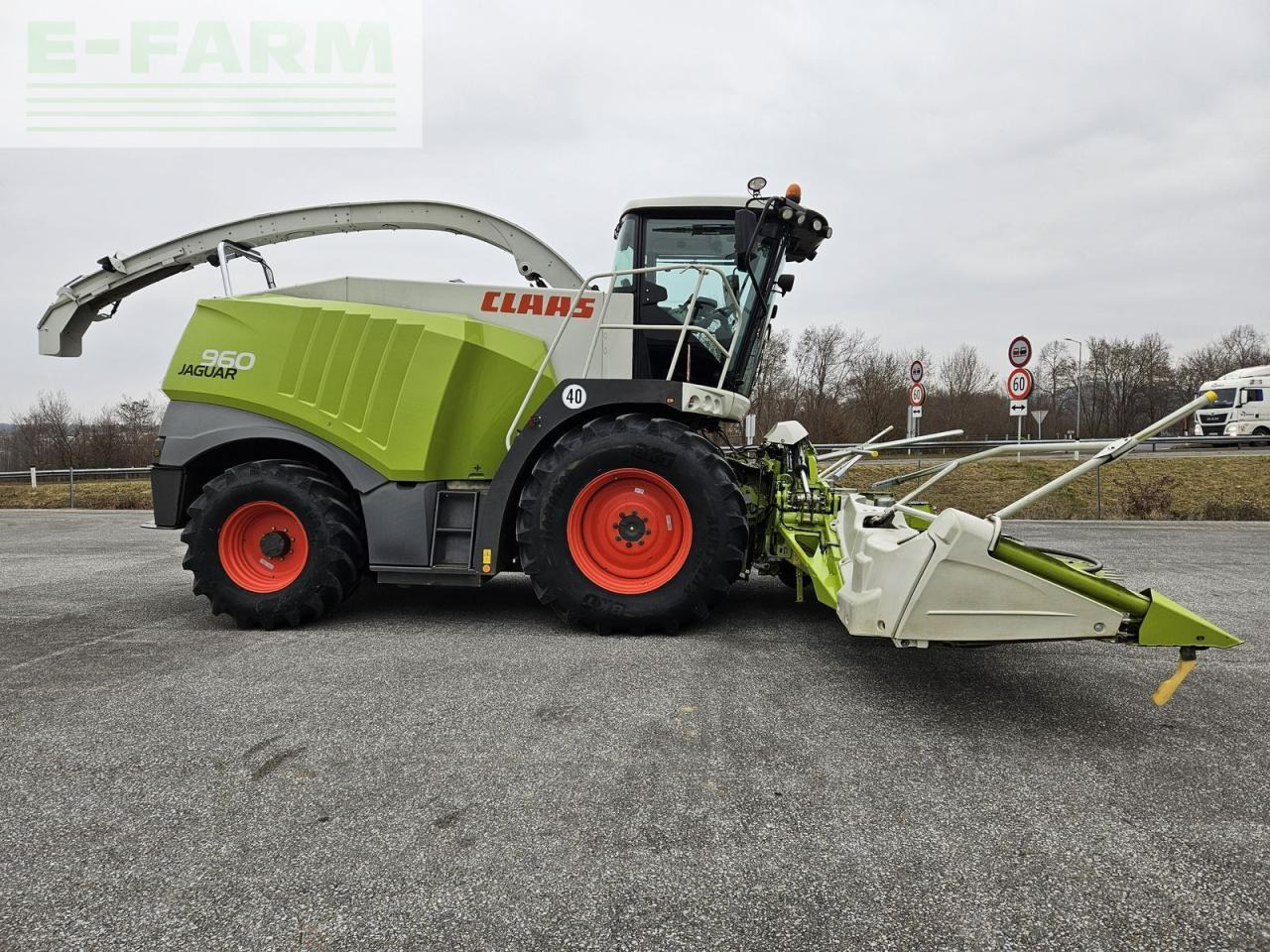 CLAAS jaguar 960 - 견인식 목초수확기 : 사진 4 CLAAS jaguar 960 - 견인식 목초수확기 : 사진 4