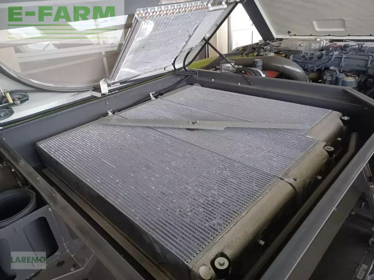 목초수확기 CLAAS lexion 6900 terratrac + vario v 930 : 사진 14