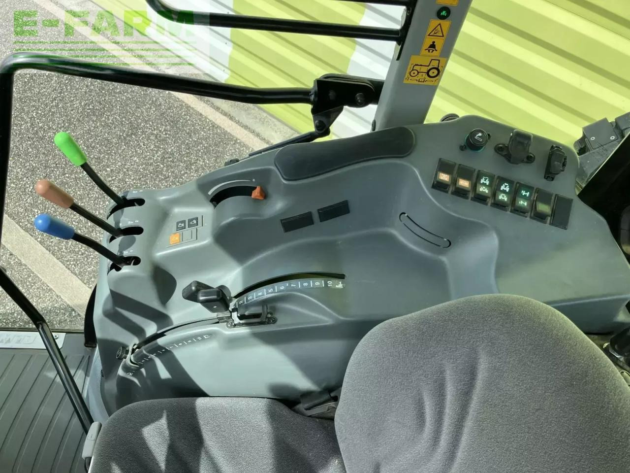 장궤형 트랙터 CLAAS nexos 230 vl proactiv isc* VL : 사진 8