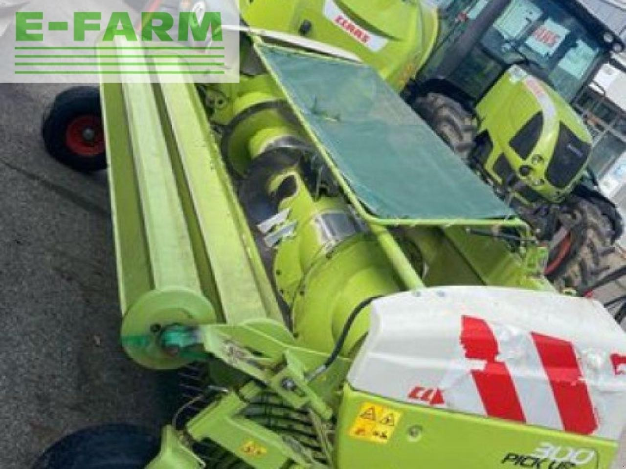 CLAAS pick up 300 - 콤바인 헤더 트레일러 : 사진 3 CLAAS pick up 300 - 콤바인 헤더 트레일러 : 사진 3