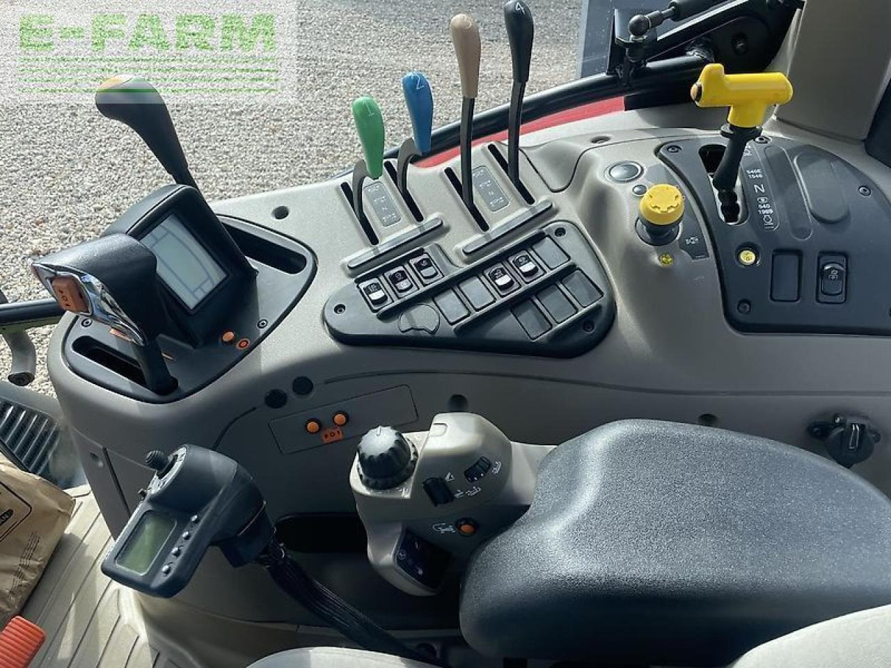 장궤형 트랙터 Case-IH maxxum 115 : 사진 10 장궤형 트랙터 Case-IH maxxum 115 : 사진 10