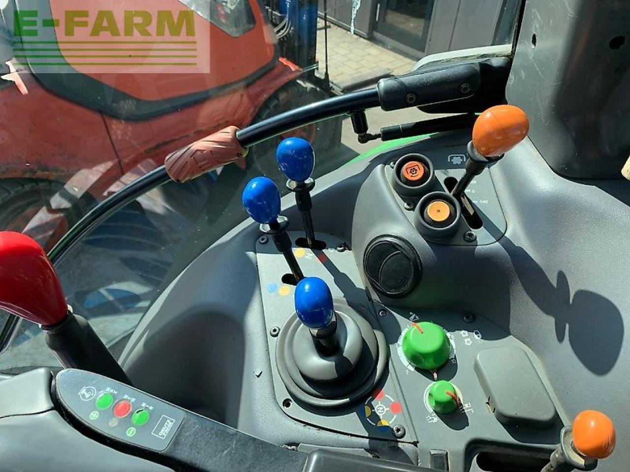 Deutz-Fahr agrotron 165 mk 3 mit fkh und fzw - 장궤형 트랙터 : 사진 5 Deutz-Fahr agrotron 165 mk 3 mit fkh und fzw - 장궤형 트랙터 : 사진 5