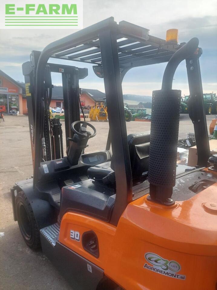Doosan D30NXS - 지게차 : 사진 3 Doosan D30NXS - 지게차 : 사진 3