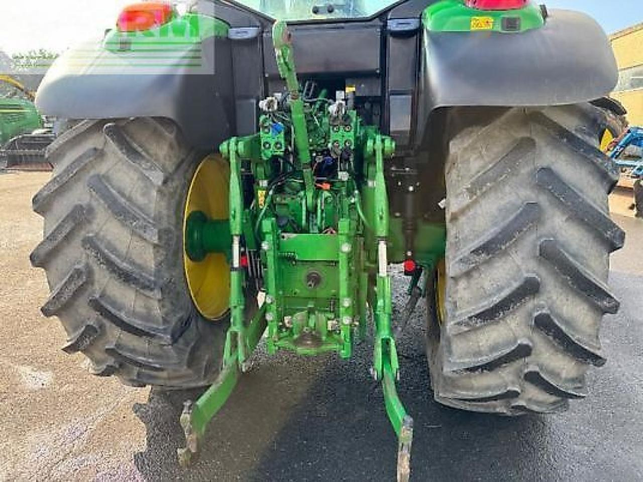 John Deere 6155m - 장궤형 트랙터 : 사진 3 John Deere 6155m - 장궤형 트랙터 : 사진 3