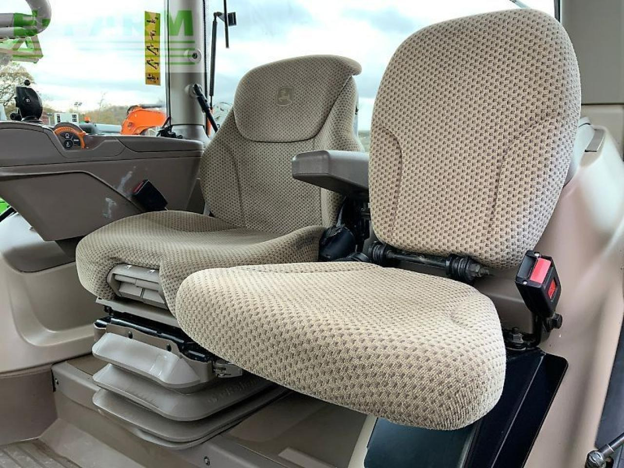 장궤형 트랙터 John Deere 6175r tractor (st24965) : 사진 16 장궤형 트랙터 John Deere 6175r tractor (st24965) : 사진 16