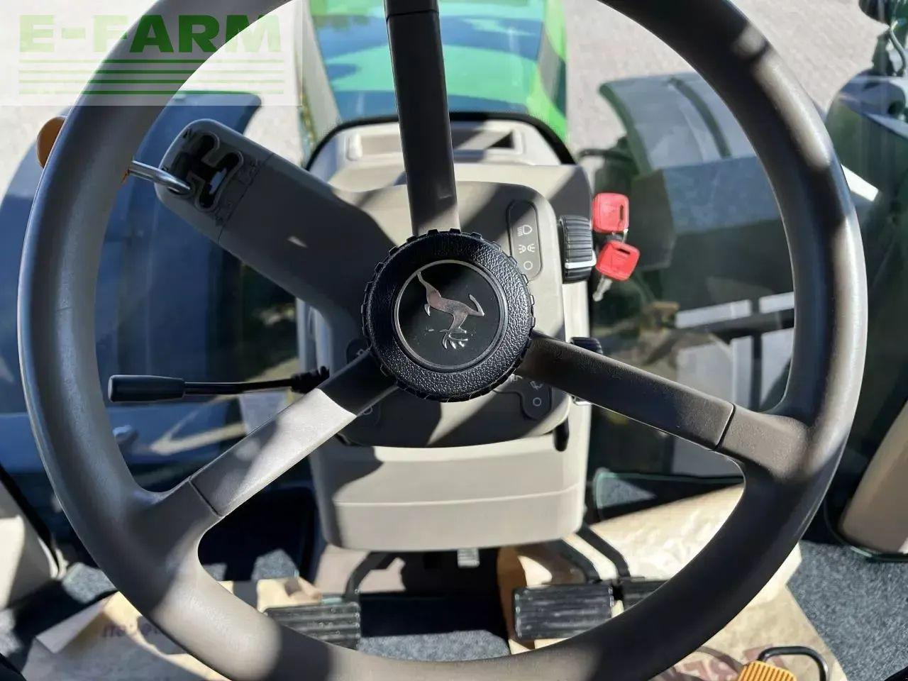 John Deere 8370r - 장궤형 트랙터 : 사진 4 John Deere 8370r - 장궤형 트랙터 : 사진 4