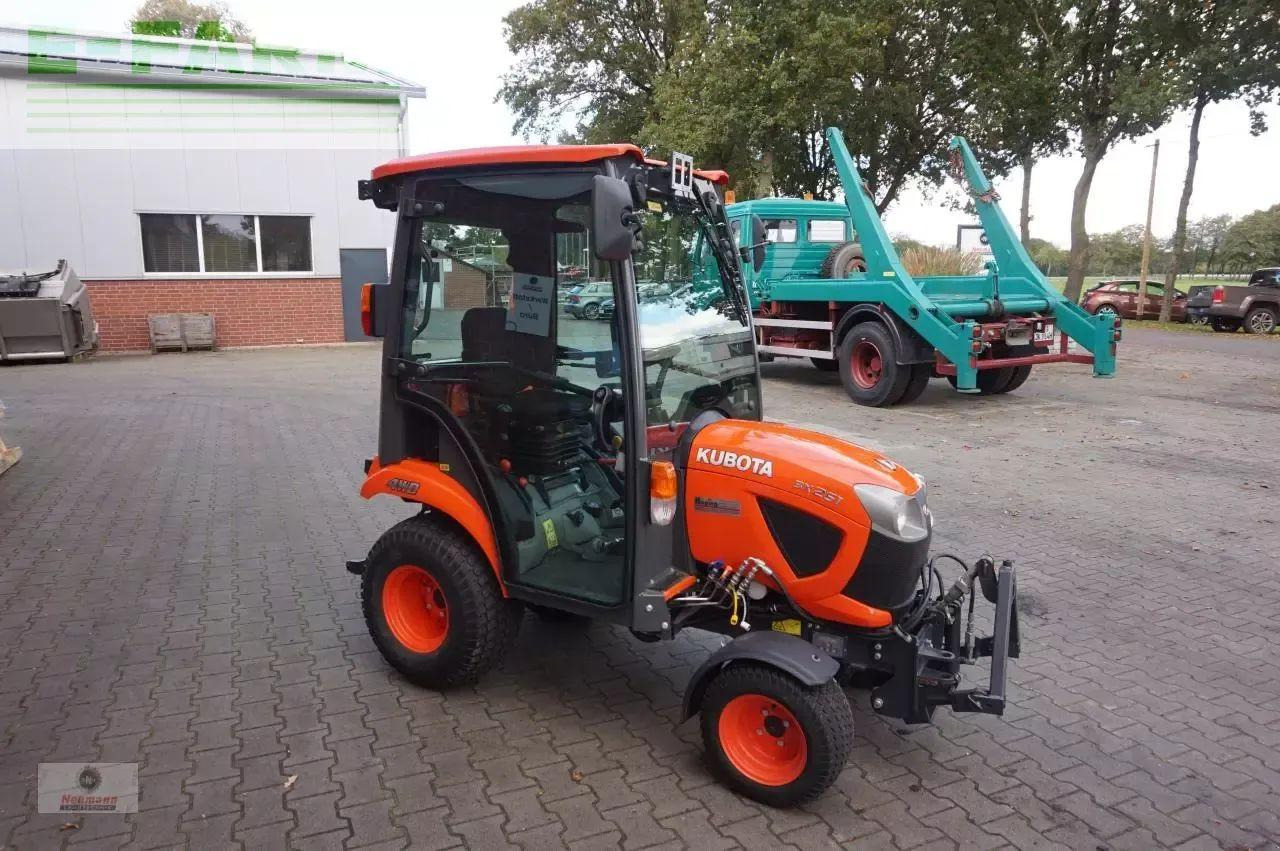 Kubota bx261 - 장궤형 트랙터 : 사진 2 Kubota bx261 - 장궤형 트랙터 : 사진 2