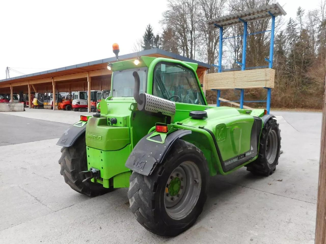Merlo p32.6 plus ( 2,15 hoch 2,05 breit ) 40 km/h - 텔레스코픽 핸들러 : 사진 4 Merlo p32.6 plus ( 2,15 hoch 2,05 breit ) 40 km/h - 텔레스코픽 핸들러 : 사진 4