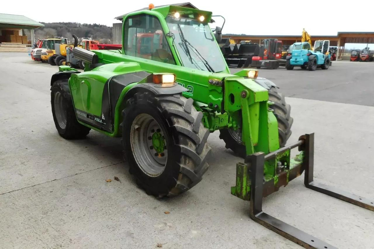 Merlo p32.6 plus ( 2,15 hoch 2,05 breit ) 40 km/h - 텔레스코픽 핸들러 : 사진 5 Merlo p32.6 plus ( 2,15 hoch 2,05 breit ) 40 km/h - 텔레스코픽 핸들러 : 사진 5