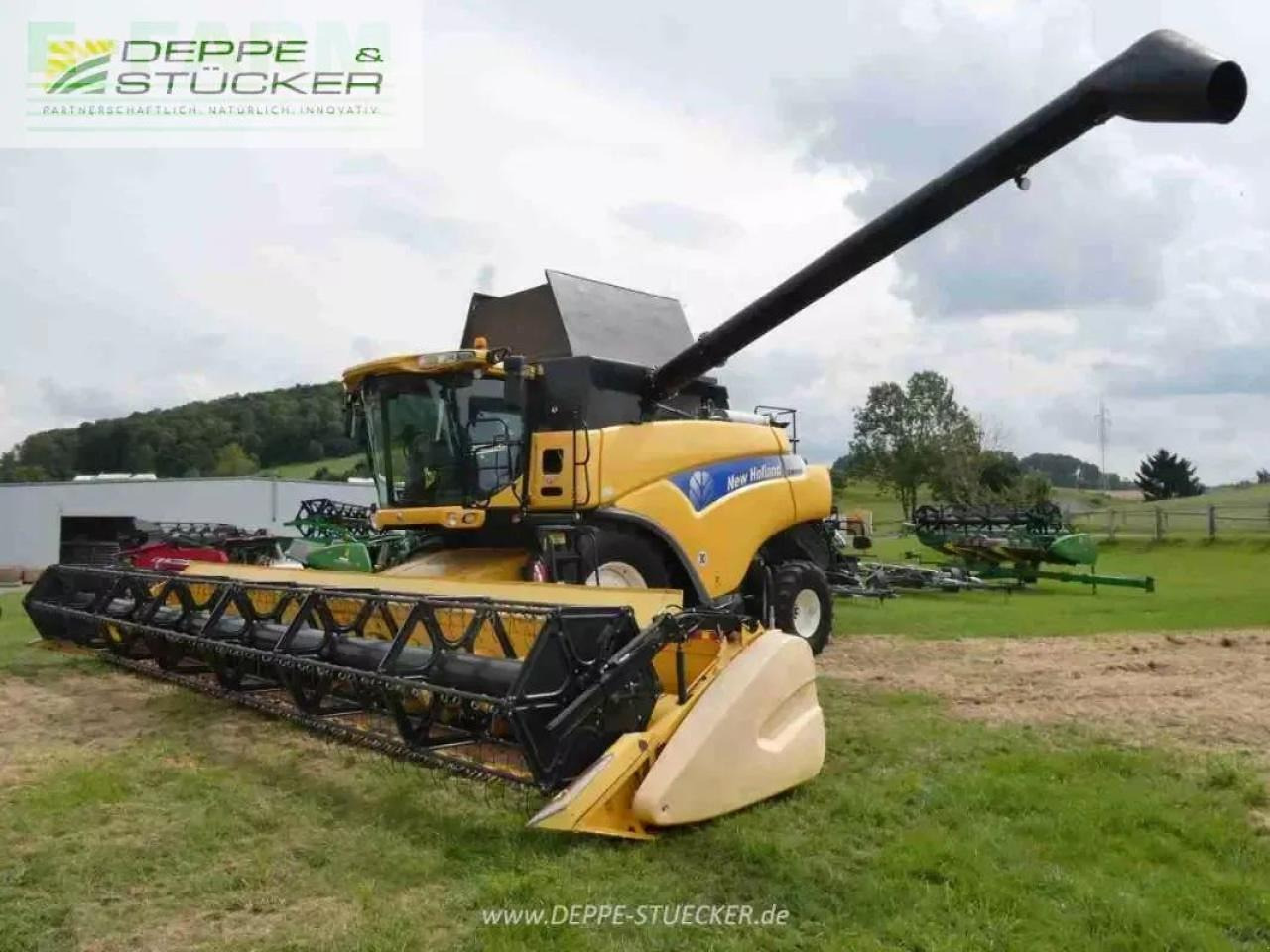 New Holland cr 9090 elevation - 목초수확기 : 사진 1 New Holland cr 9090 elevation - 목초수확기 : 사진 1