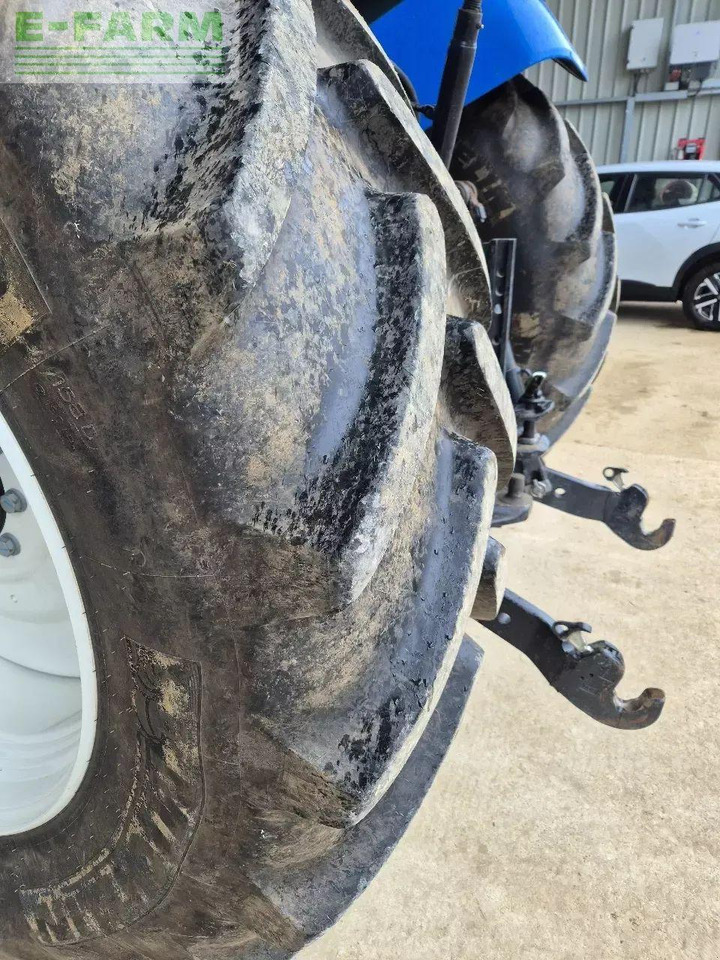 장궤형 트랙터 New Holland t 7.245 : 사진 9