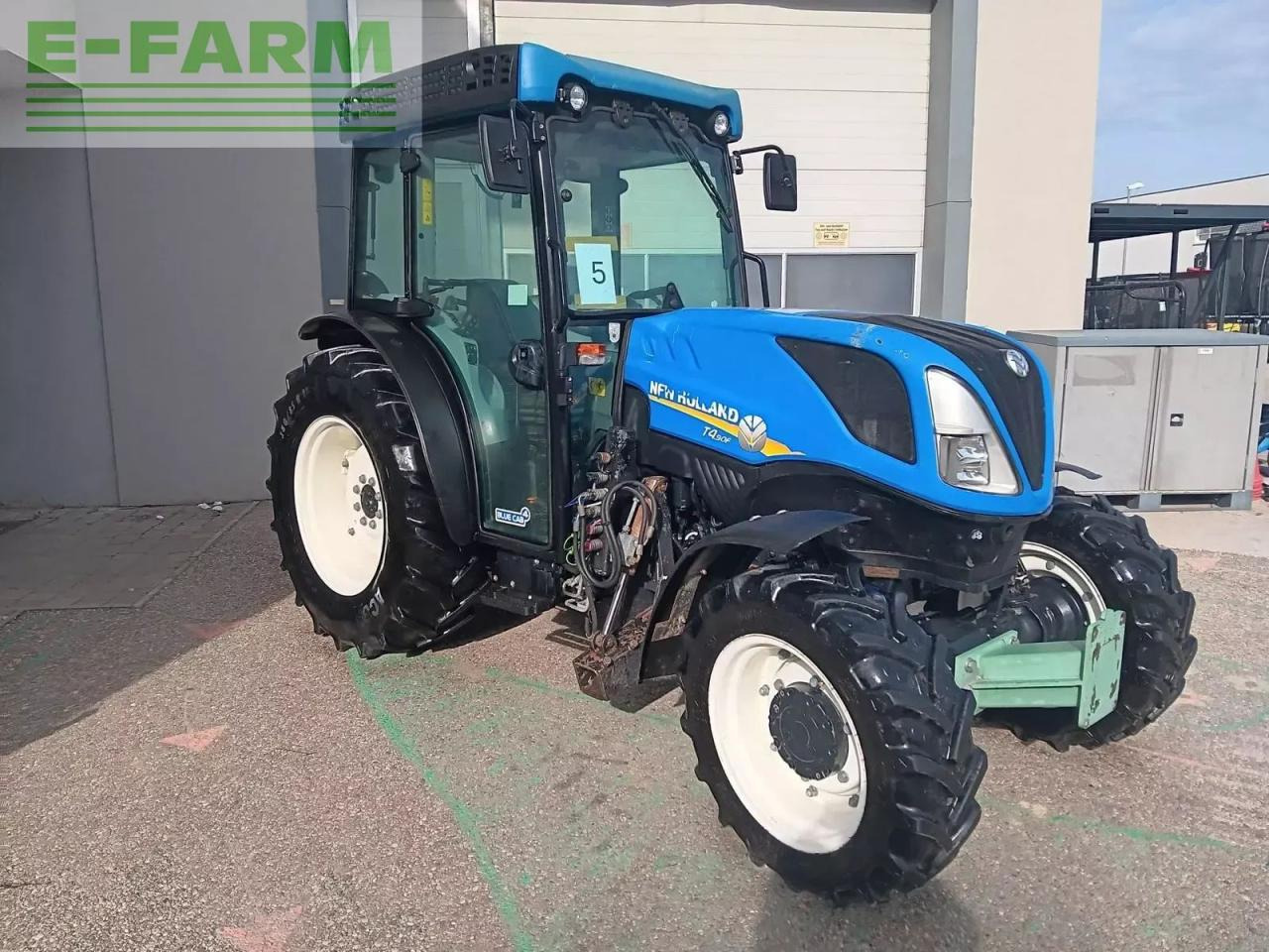 New Holland t4.90 f F - 장궤형 트랙터 : 사진 1 New Holland t4.90 f F - 장궤형 트랙터 : 사진 1