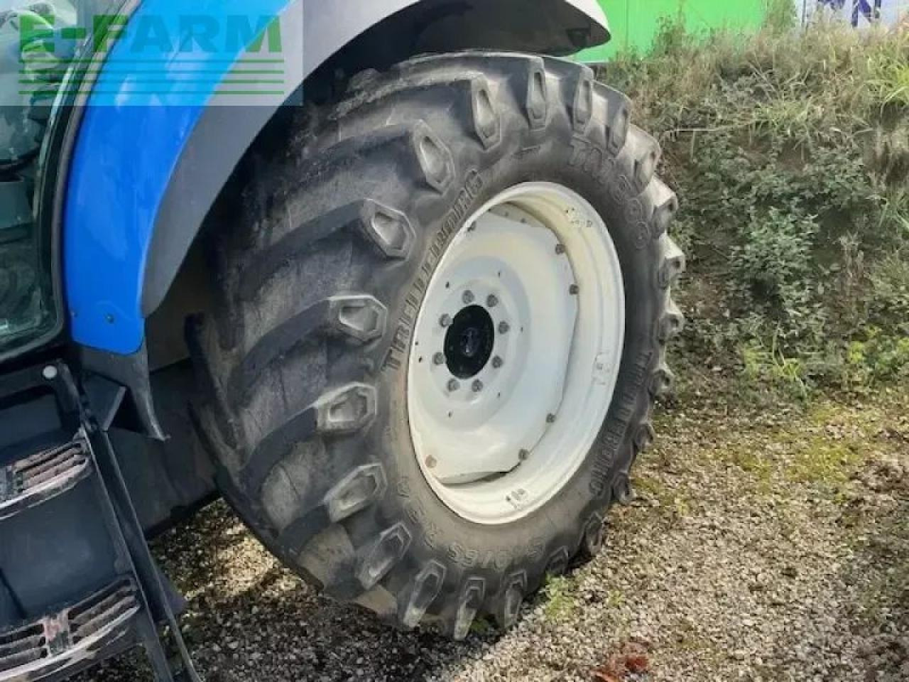 New Holland t5.105 - 장궤형 트랙터 : 사진 5 New Holland t5.105 - 장궤형 트랙터 : 사진 5