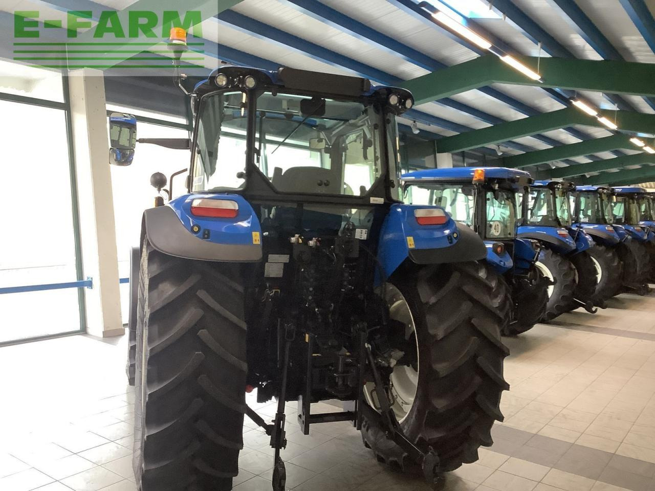 장궤형 트랙터 New Holland t5.90 dual command : 사진 9