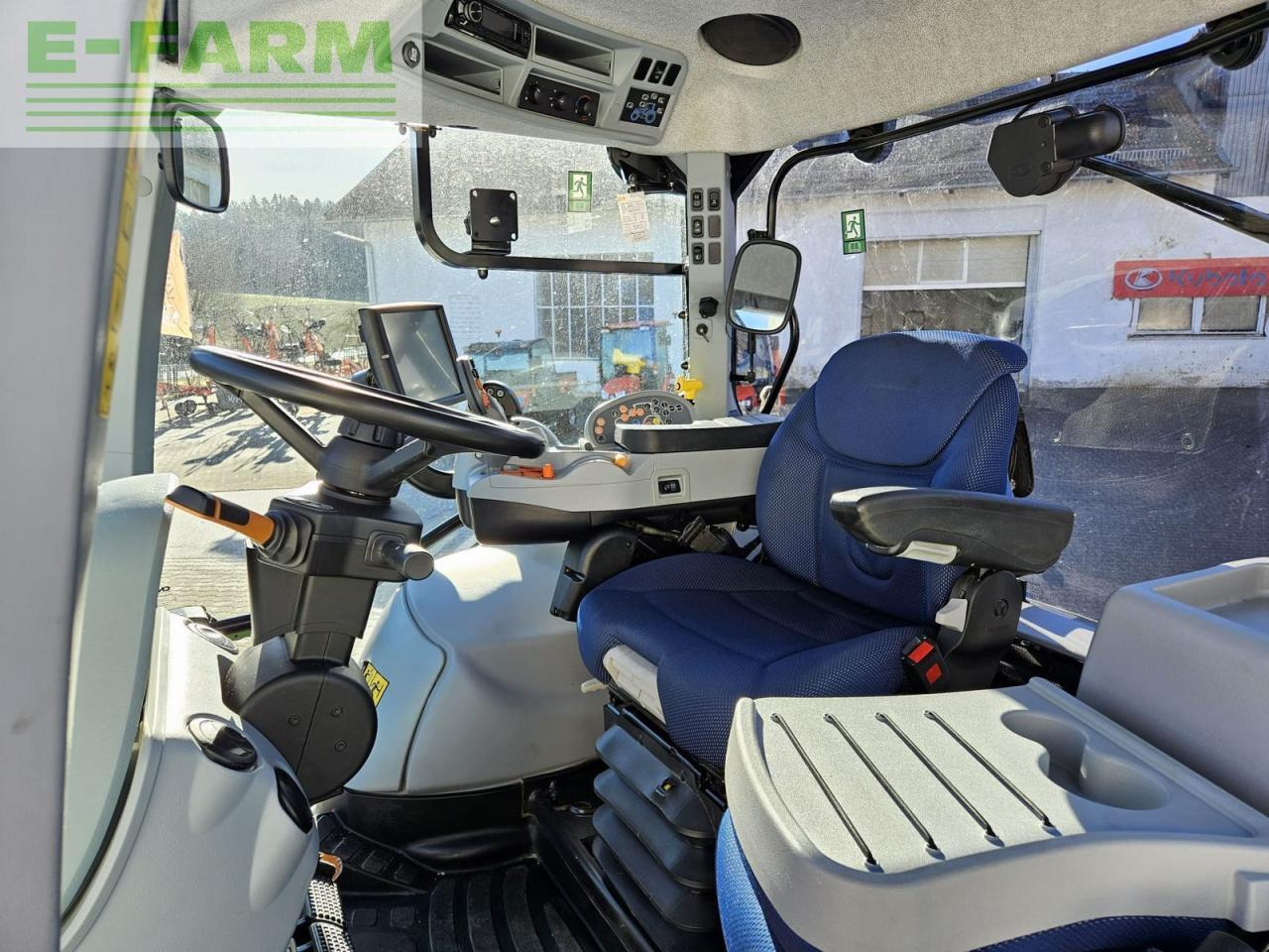 New Holland t6.180 dynamic command sidewinder ii SideWinder II - 장궤형 트랙터 : 사진 2 New Holland t6.180 dynamic command sidewinder ii SideWinder II - 장궤형 트랙터 : 사진 2