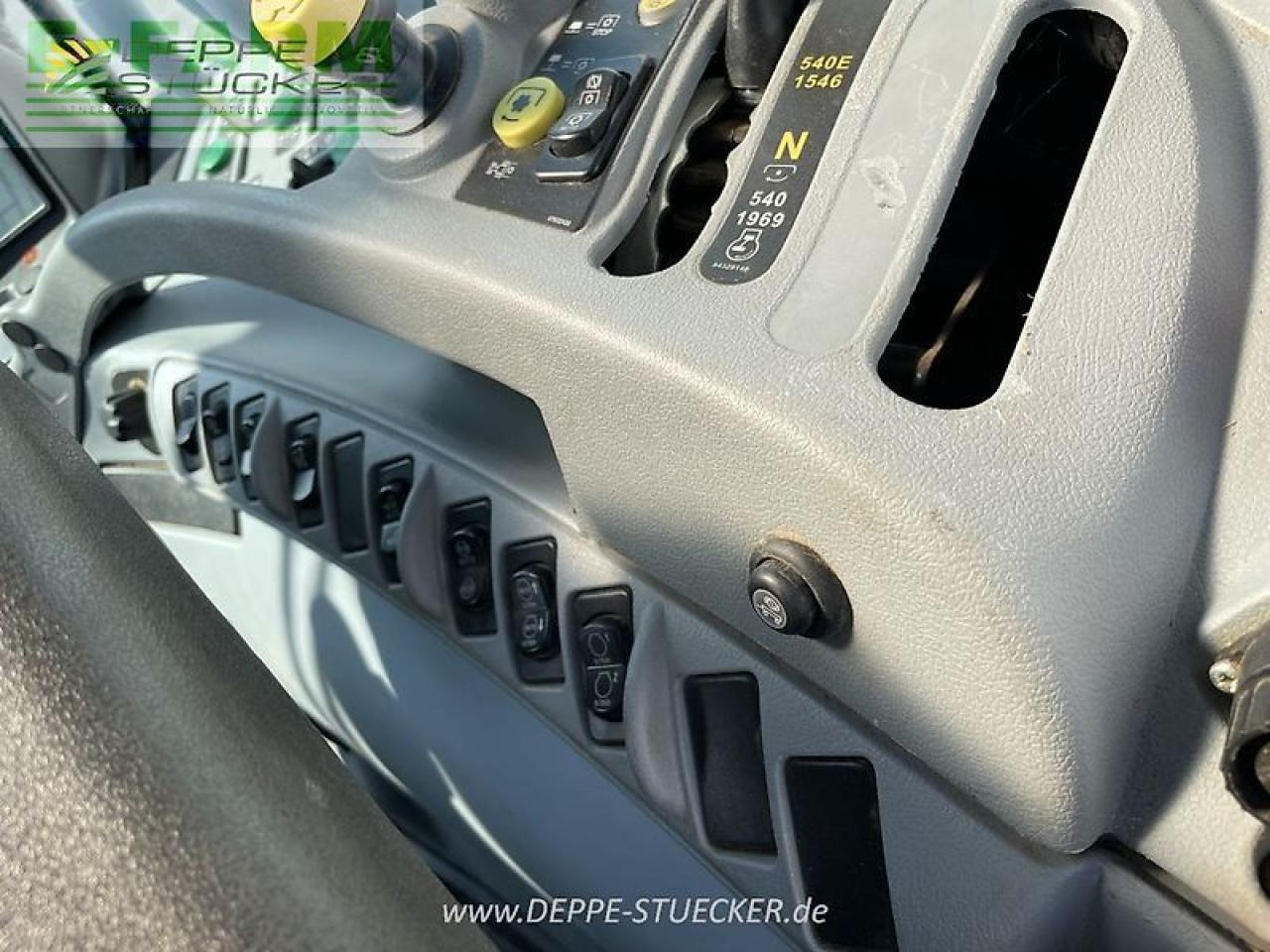 장궤형 트랙터 New Holland t6.180 : 사진 11
