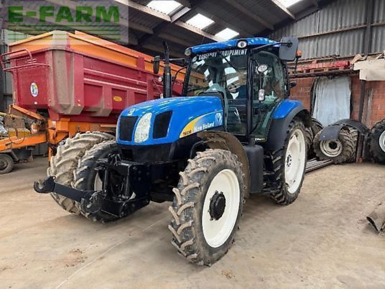New Holland t6030 - 장궤형 트랙터 : 사진 1 New Holland t6030 - 장궤형 트랙터 : 사진 1