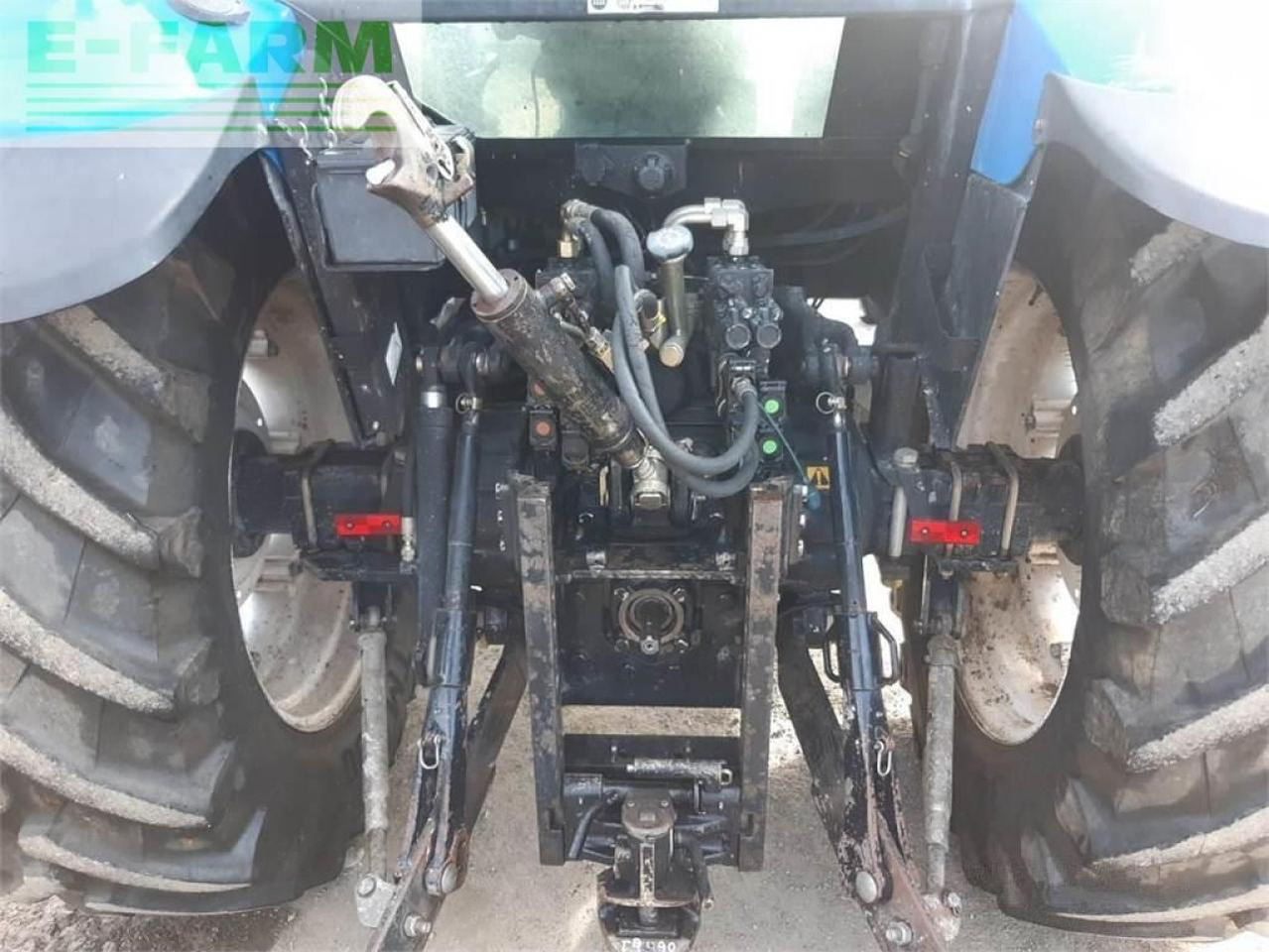 New Holland ts90 - 장궤형 트랙터 : 사진 3 New Holland ts90 - 장궤형 트랙터 : 사진 3