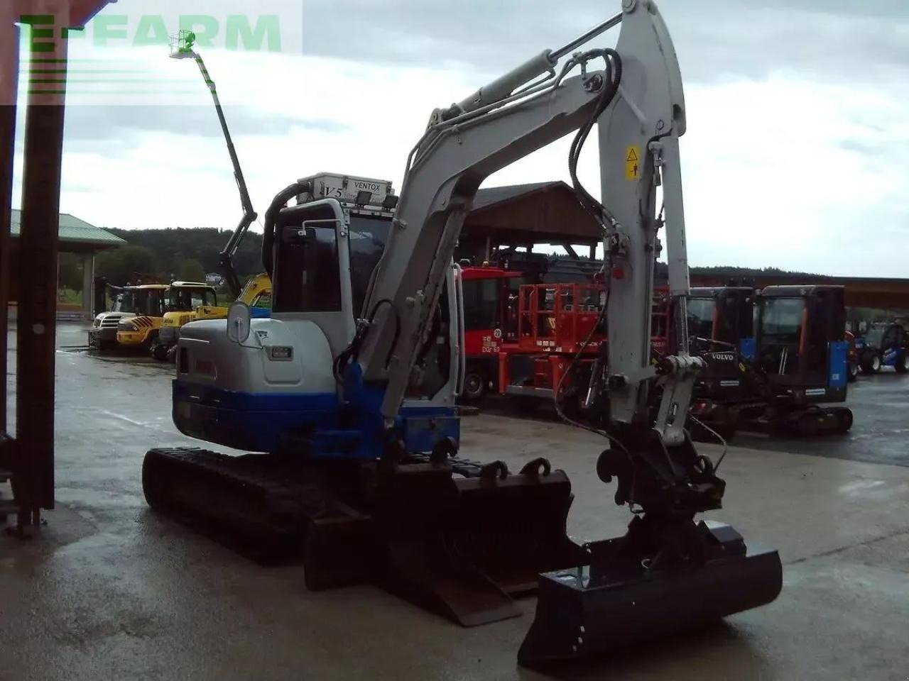 Takeuchi tb 260 ( 5.735kg ) hydr. sw + 3 löffel - 미니 굴삭기 : 사진 5 Takeuchi tb 260 ( 5.735kg ) hydr. sw + 3 löffel - 미니 굴삭기 : 사진 5