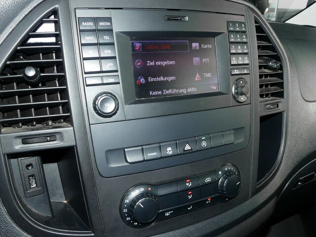 MERCEDES-BENZ Vito 114 TourerPro,Allrad,Automatik,8Sitzer - 승합차 : 사진 4 MERCEDES-BENZ Vito 114 TourerPro,Allrad,Automatik,8Sitzer - 승합차 : 사진 4