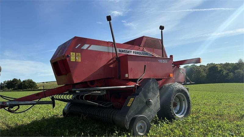 Massey Ferguson 1839 Småballe presser  - 베일 포장기 : 사진 1 Massey Ferguson 1839 Småballe presser  - 베일 포장기 : 사진 1