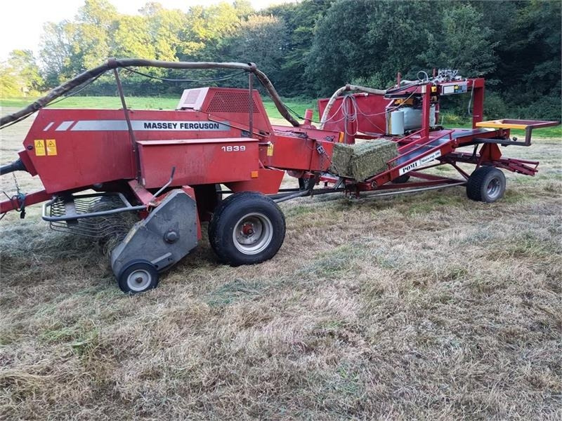 Pomi Mini 100 MF 1839 - 베일 포장기 : 사진 3 Pomi Mini 100 MF 1839 - 베일 포장기 : 사진 3