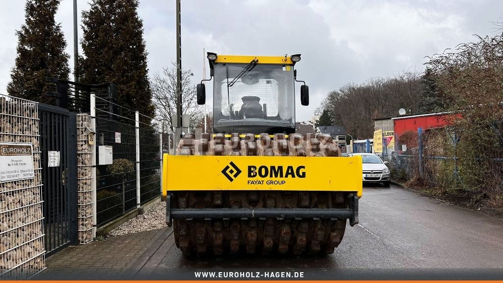 Bomag Stachelwalze BW 213 PDH-5, Schnellgang, Walzenzug - 압축기 : 사진 4 Bomag Stachelwalze BW 213 PDH-5, Schnellgang, Walzenzug - 압축기 : 사진 4