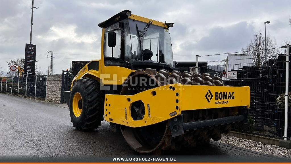 Bomag Stachelwalze BW 213 PDH-5, Schnellgang, Walzenzug - 압축기 : 사진 3 Bomag Stachelwalze BW 213 PDH-5, Schnellgang, Walzenzug - 압축기 : 사진 3