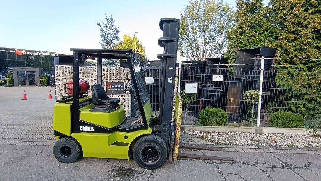 Clark CGP 25 Duplex, hydr. Seitenschieber, Hubhöhe 4,15 - LPG 지게차 : 사진 1 Clark CGP 25 Duplex, hydr. Seitenschieber, Hubhöhe 4,15 - LPG 지게차 : 사진 1