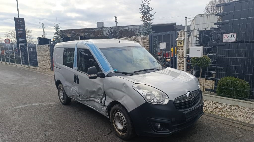 Opel Combo Kastenwagen Transp. Seitenschaden fahrbereit - 박스 밴 : 사진 2 Opel Combo Kastenwagen Transp. Seitenschaden fahrbereit - 박스 밴 : 사진 2