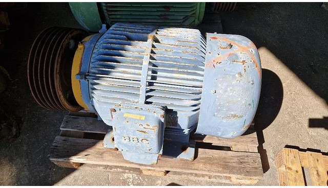 엔진 BBC Brown Boveri 110kW Elektromotor : 사진 1