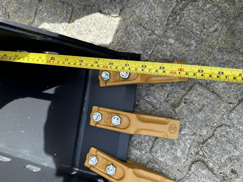 Big Tieflöffel 30cm mit MAR03 Aufnahme - 버킷 : 사진 4 Big Tieflöffel 30cm mit MAR03 Aufnahme - 버킷 : 사진 4