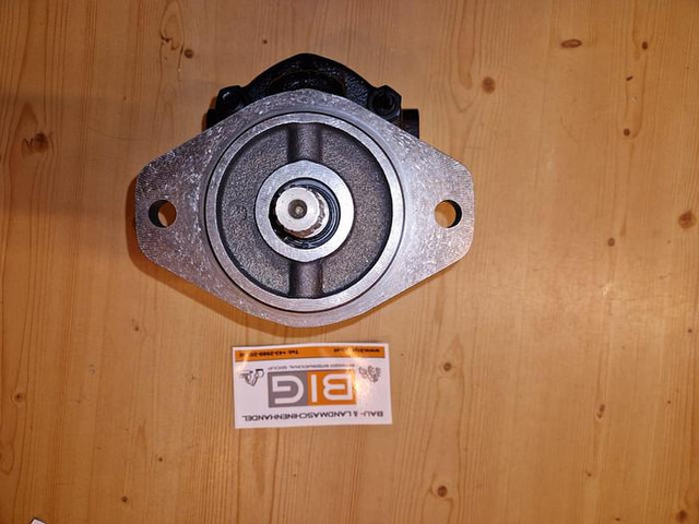 Hydraulikpumpe für John Deere 4500 Teleskoplader - 예비 부속 : 사진 2 Hydraulikpumpe für John Deere 4500 Teleskoplader - 예비 부속 : 사진 2