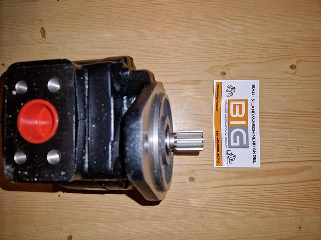 Hydraulikpumpe für John Deere 4500 Teleskoplader - 예비 부속 : 사진 1 Hydraulikpumpe für John Deere 4500 Teleskoplader - 예비 부속 : 사진 1
