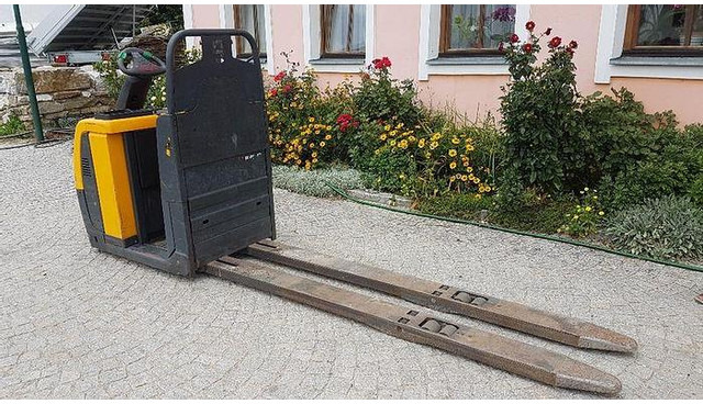 Jungheinrich ECE 225 Komissionierer - 오더 피커 : 사진 2 Jungheinrich ECE 225 Komissionierer - 오더 피커 : 사진 2
