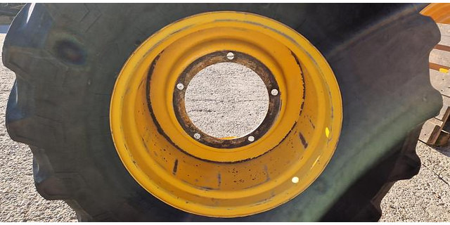 Pirelli 480/70R24 Reifen - 타이어 : 사진 4 Pirelli 480/70R24 Reifen - 타이어 : 사진 4