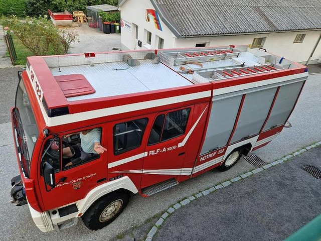Tag 4/24 Steyr 10S23 RLF-A1000 4x4 Rüstlöschfahrzeug - 트럭 : 사진 3 Tag 4/24 Steyr 10S23 RLF-A1000 4x4 Rüstlöschfahrzeug - 트럭 : 사진 3