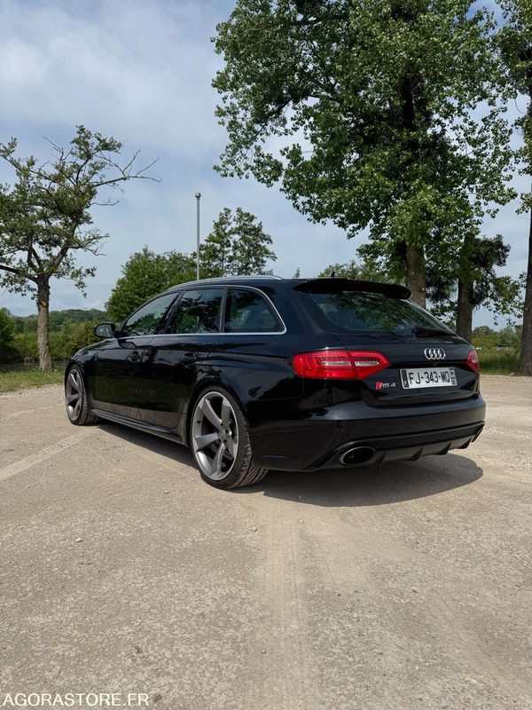 AUDI A4 RS4 - 2013 - 155 000KM - 차량 : 사진 3 AUDI A4 RS4 - 2013 - 155 000KM - 차량 : 사진 3