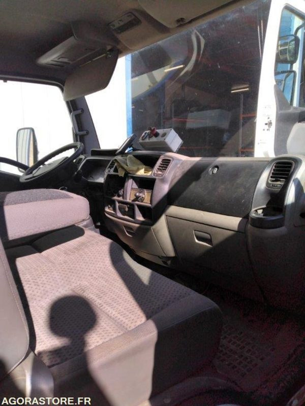 BA-885-GW MICRO BENNE NISSAN CABSTAR 203336 kms 2007 - 덤프 밴 : 사진 5 BA-885-GW MICRO BENNE NISSAN CABSTAR 203336 kms 2007 - 덤프 밴 : 사진 5