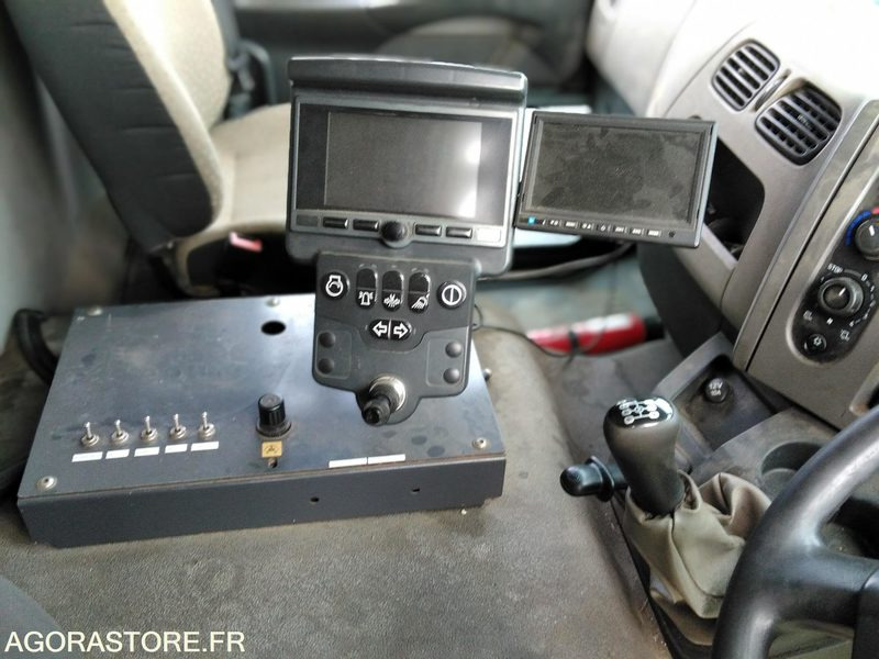 BALAYEUSE DM-075-AD - 거리 청소 차량 : 사진 2 BALAYEUSE DM-075-AD - 거리 청소 차량 : 사진 2