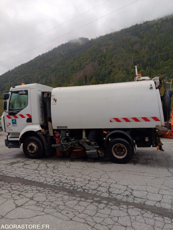 BALAYEUSE de Voiries- RENAULT MIDLUM 220 DXI avec aspiratrice EUROVOIRIE - 거리 청소 차량 : 사진 5 BALAYEUSE de Voiries- RENAULT MIDLUM 220 DXI avec aspiratrice EUROVOIRIE - 거리 청소 차량 : 사진 5